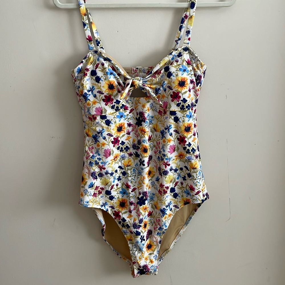 Old Navy Swimsuit Floral
